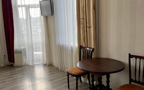 Apartment Studio -біля Вокзалу-недалеко від Центру-Городоцька 151